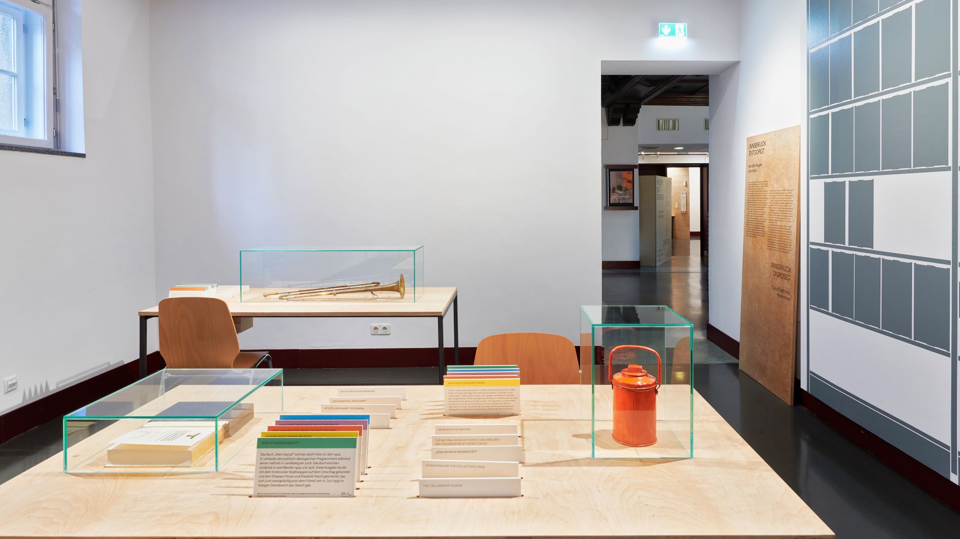 231109-Smaltire Hitler-33